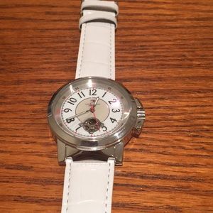 Tommy Hilfiger Watch - Brand new! Leather band